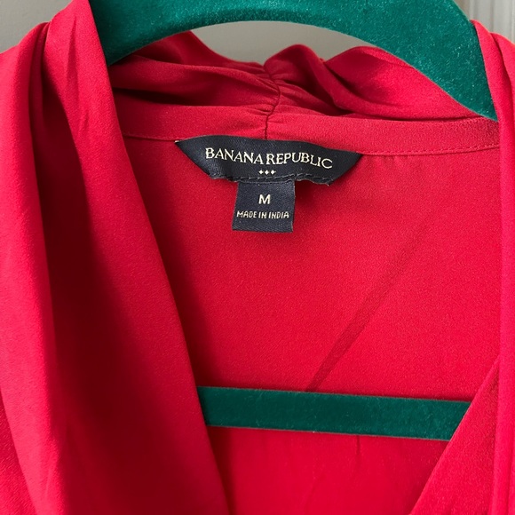 Banana Republic red long sleeve blouse - Picture 2 of 2